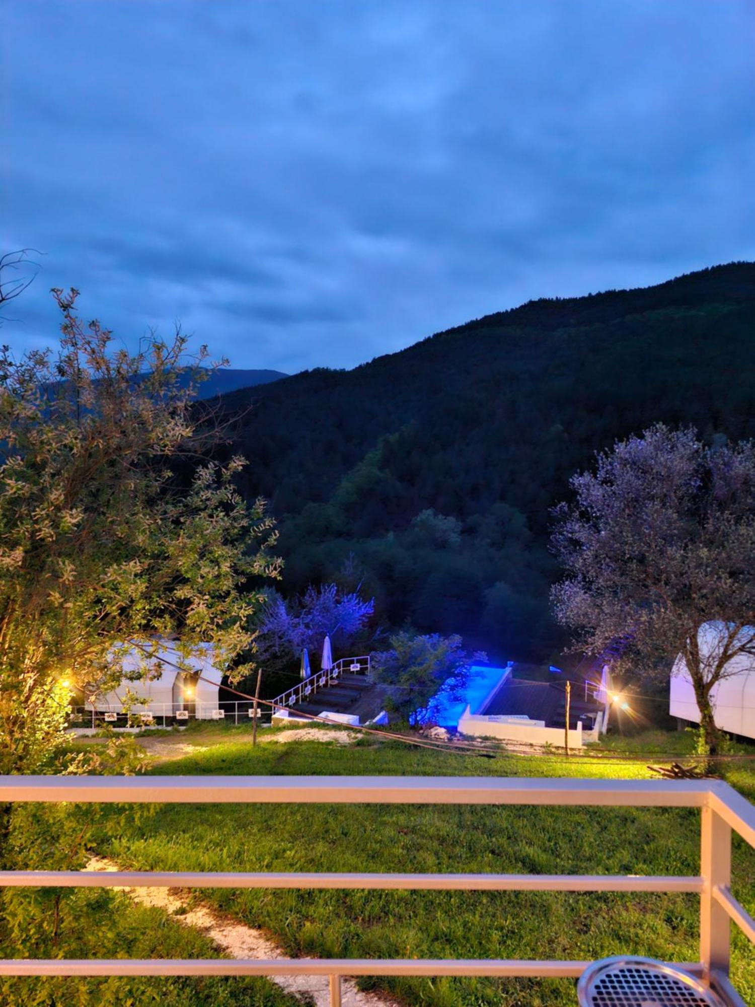 Glamping Georgia Krikhi Hotel Ambrolauri Kültér fotó
